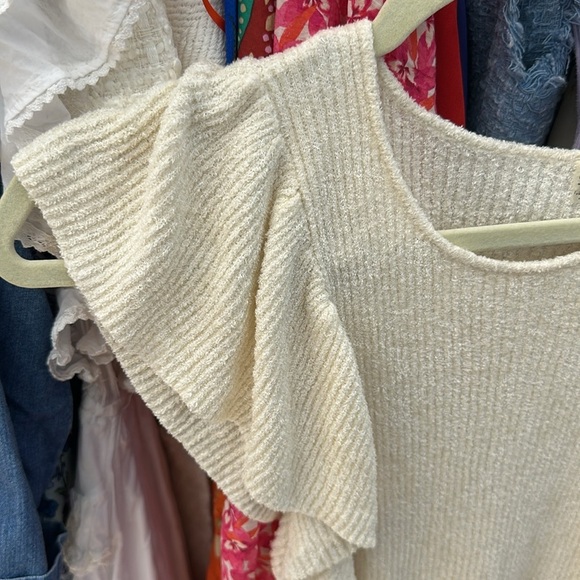 Urban Outfitters cap sleeve top - Picture 2 of 2